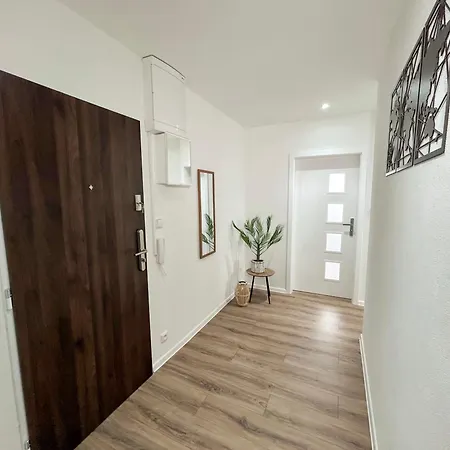 Tina Apartment *